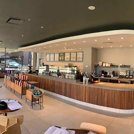 Wyndham Springfield City Centre Екстериор снимка
