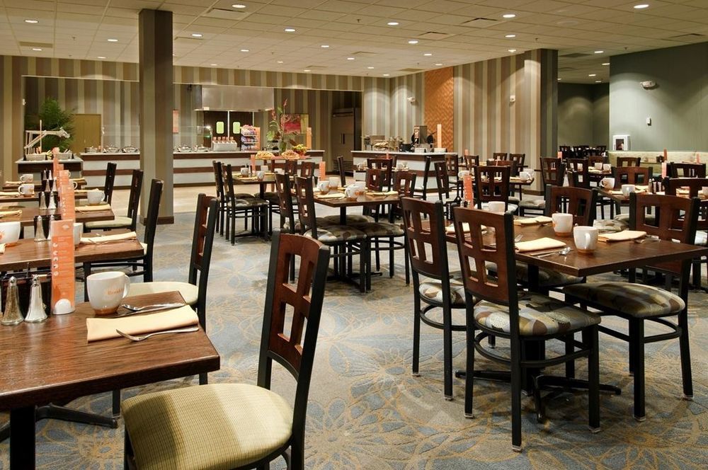 Wyndham Springfield City Centre Ресторант снимка